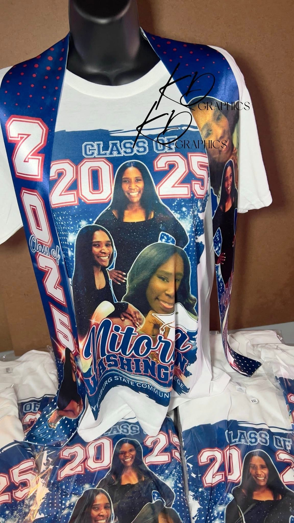Graduation Center Print T-shirt